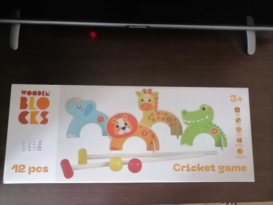 детски дървен крикет