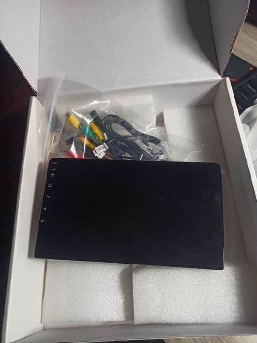 Prodam Tesla monitor