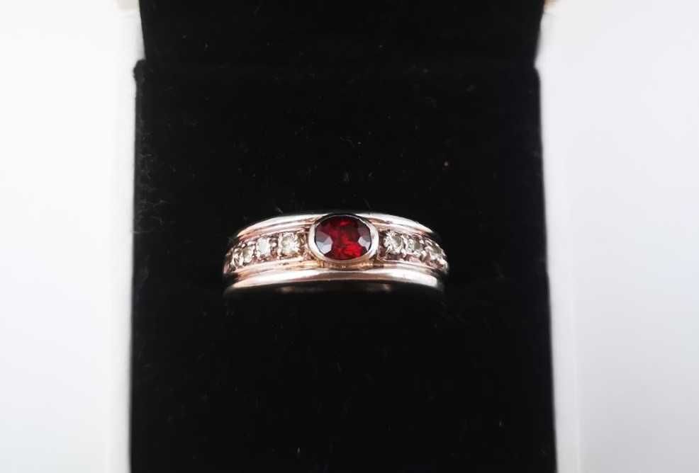 Сребърен пръстен тип халка с цирконий проба 925