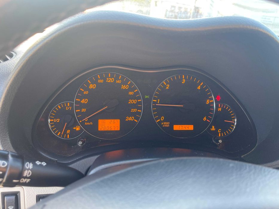 Toyota Avensis – 2.2 D-4D, 2006 – Diesel, Negru