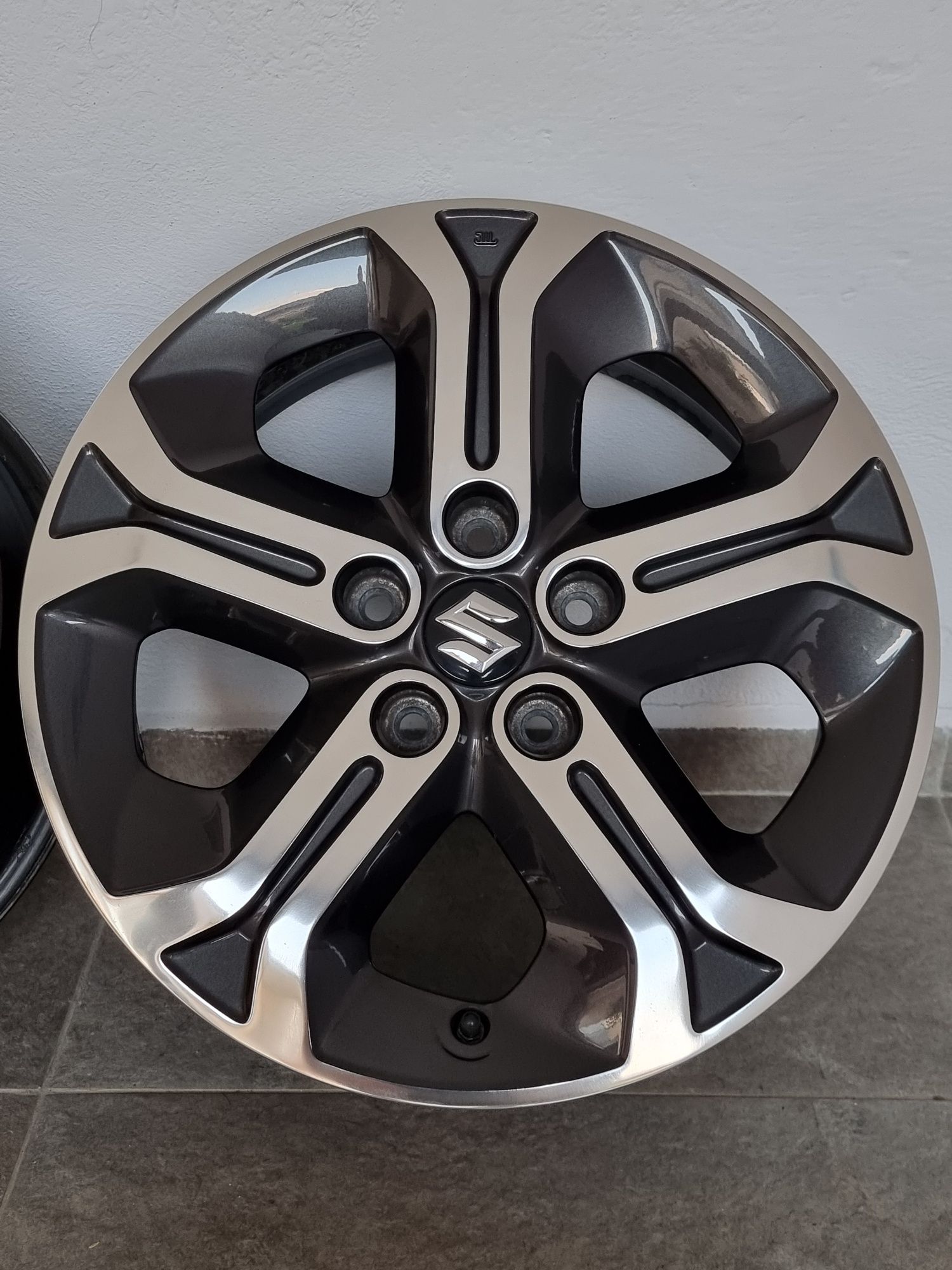 17" Оригинални джанти Suzuki Vitara 5×114.3 6.5J ET50