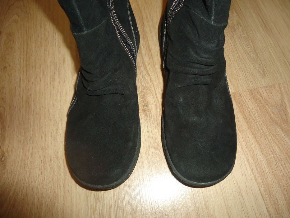 ЕСТЕСТВЕН ВЕЛУР--много топли ботуши с каракул--39 НОМЕР