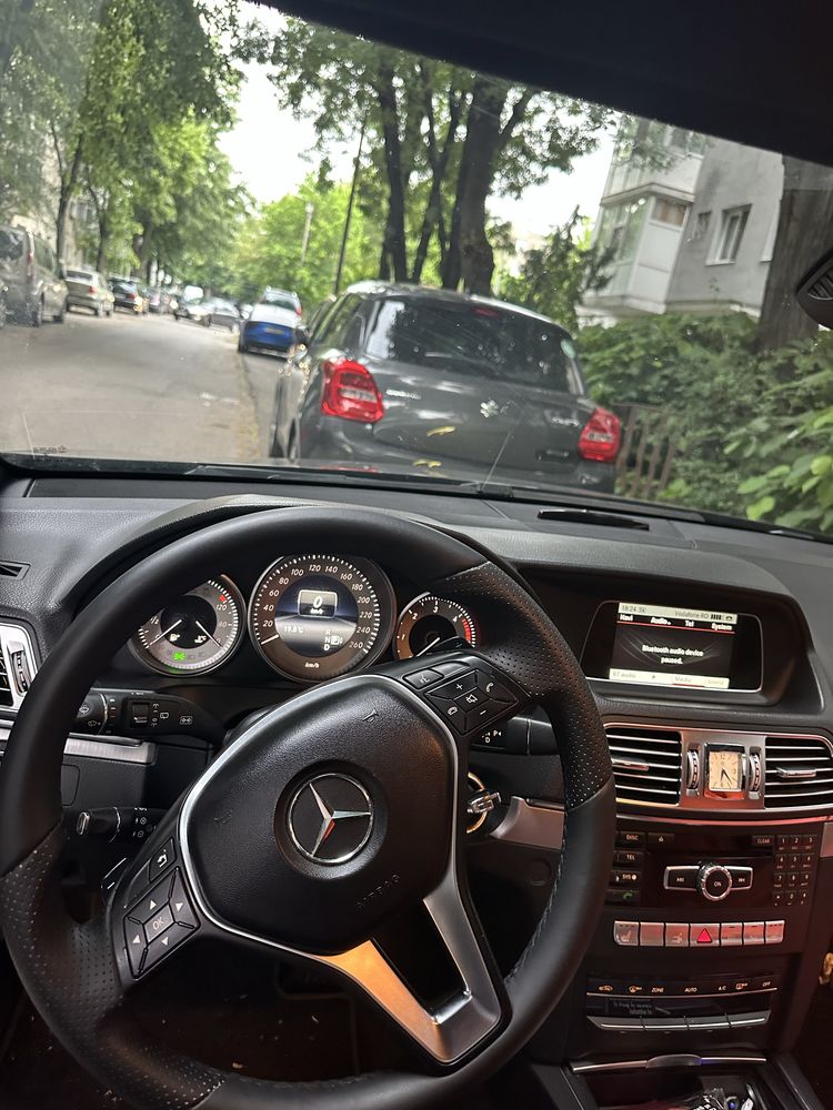 Mercedes E-coupe