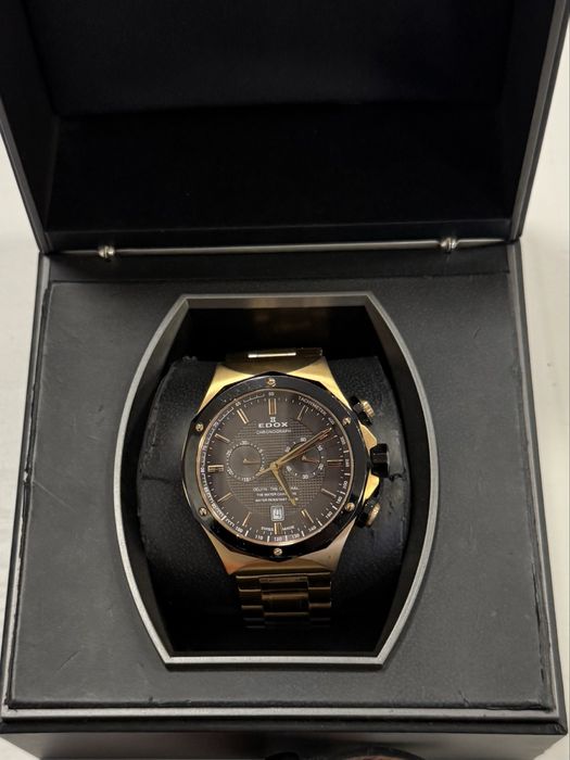 Часовник Edox Delfine