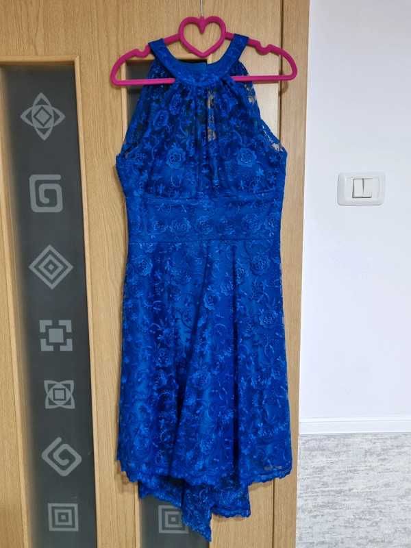 Rochie scurtă, de seară