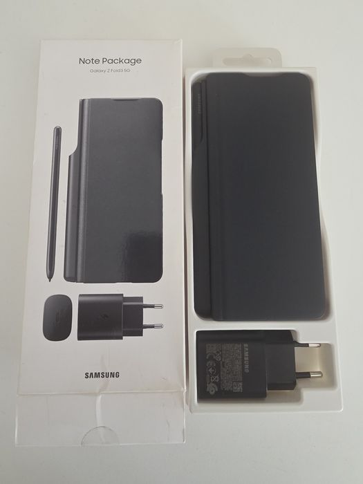 Husa Samsung Galaxy Z Fold 3