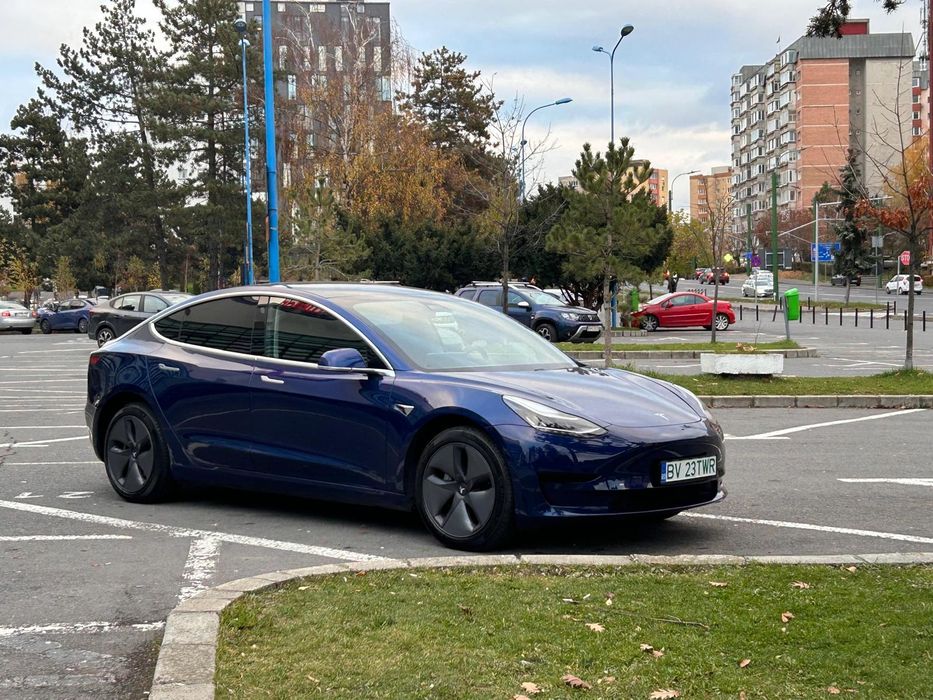 Tesla Model 3 SR+ 2019 • 133.000 km • garanție • 2 seturi anvelope