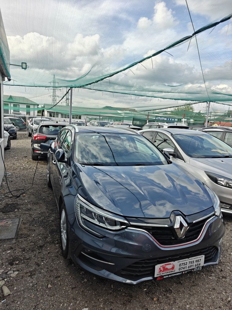 Renault Megane 1.6 plug in hybrid 2021