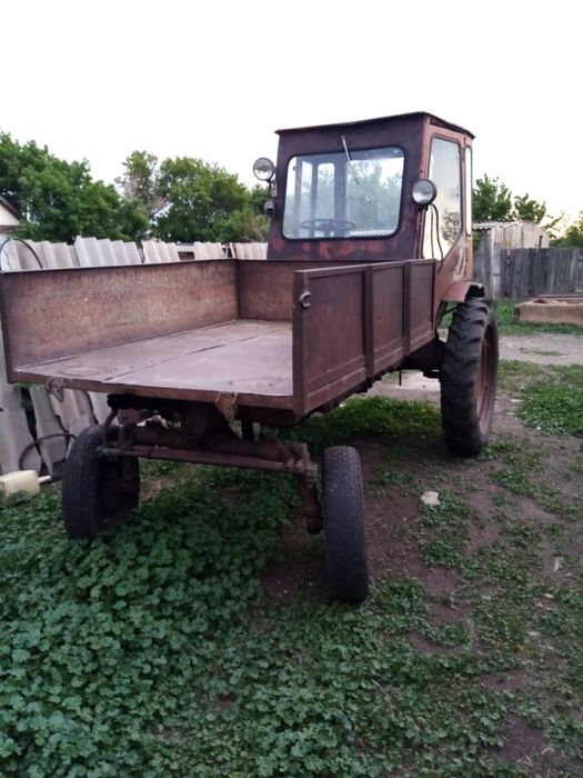 Продам трактор Т-16