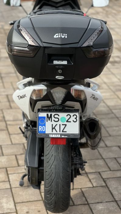 Yamaha T-max 530