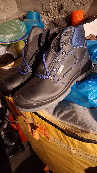 Bocanci    lucru  Sixton