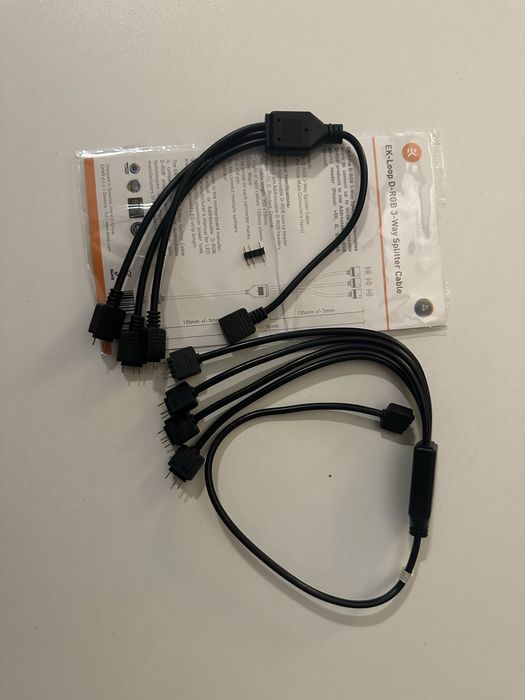 Cabluri, splitere Noctua, Asus, Ekwb, adaptor sursa SFX