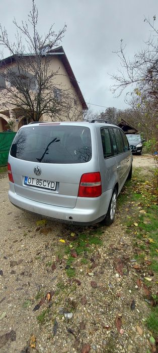 Vând VW Touran 1.9