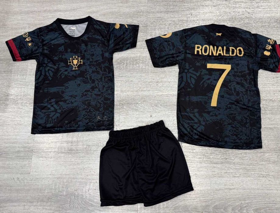 Екип Роналдо Червен зелен PORTUGAL Новия Екип Ronaldo 7 cr7 Комплект