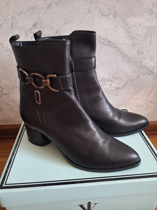 Продам НОВЫЕ осение сапоги