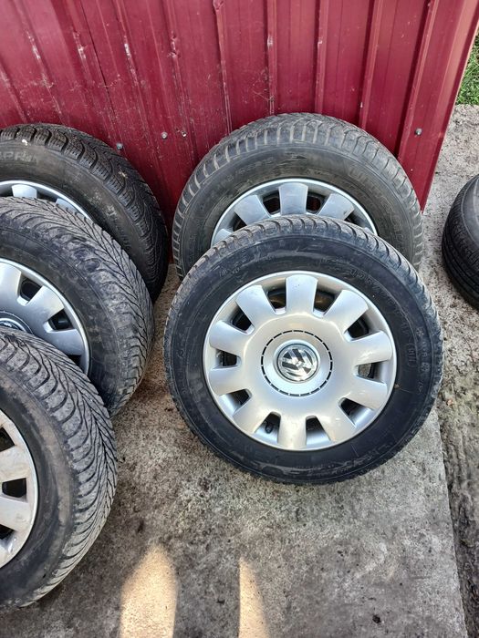 Vând cauciucuri 195/65/15