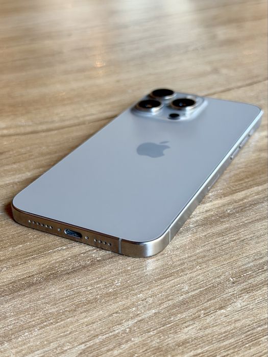 iPhone 15 Pro Max Natural Titanium 256GB