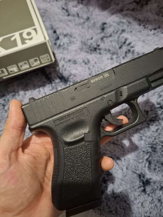 Glock 19 gen3 airsoft