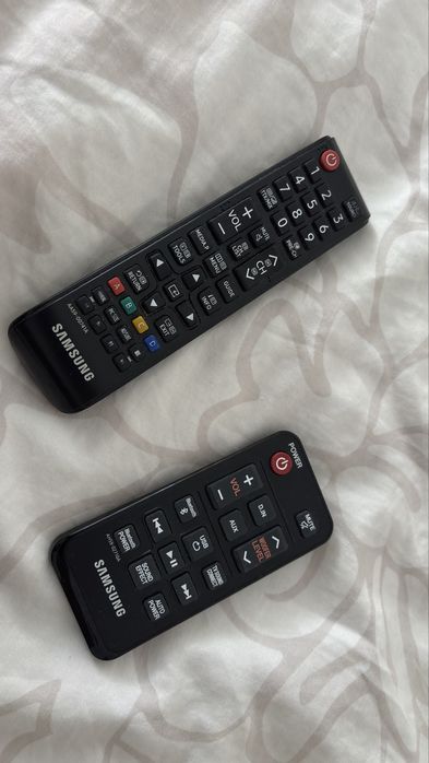 Samsung 32”, Samsung soundbar
