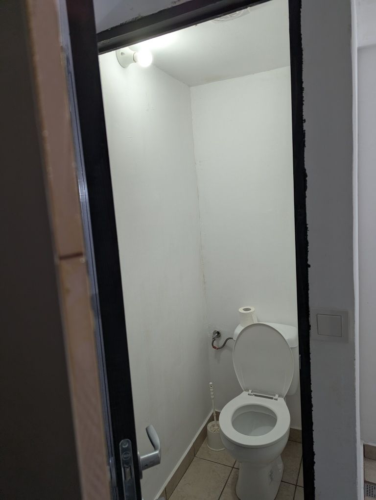 Inchiriere casa cazare muncitori 10 persoane 30 lei/noapte