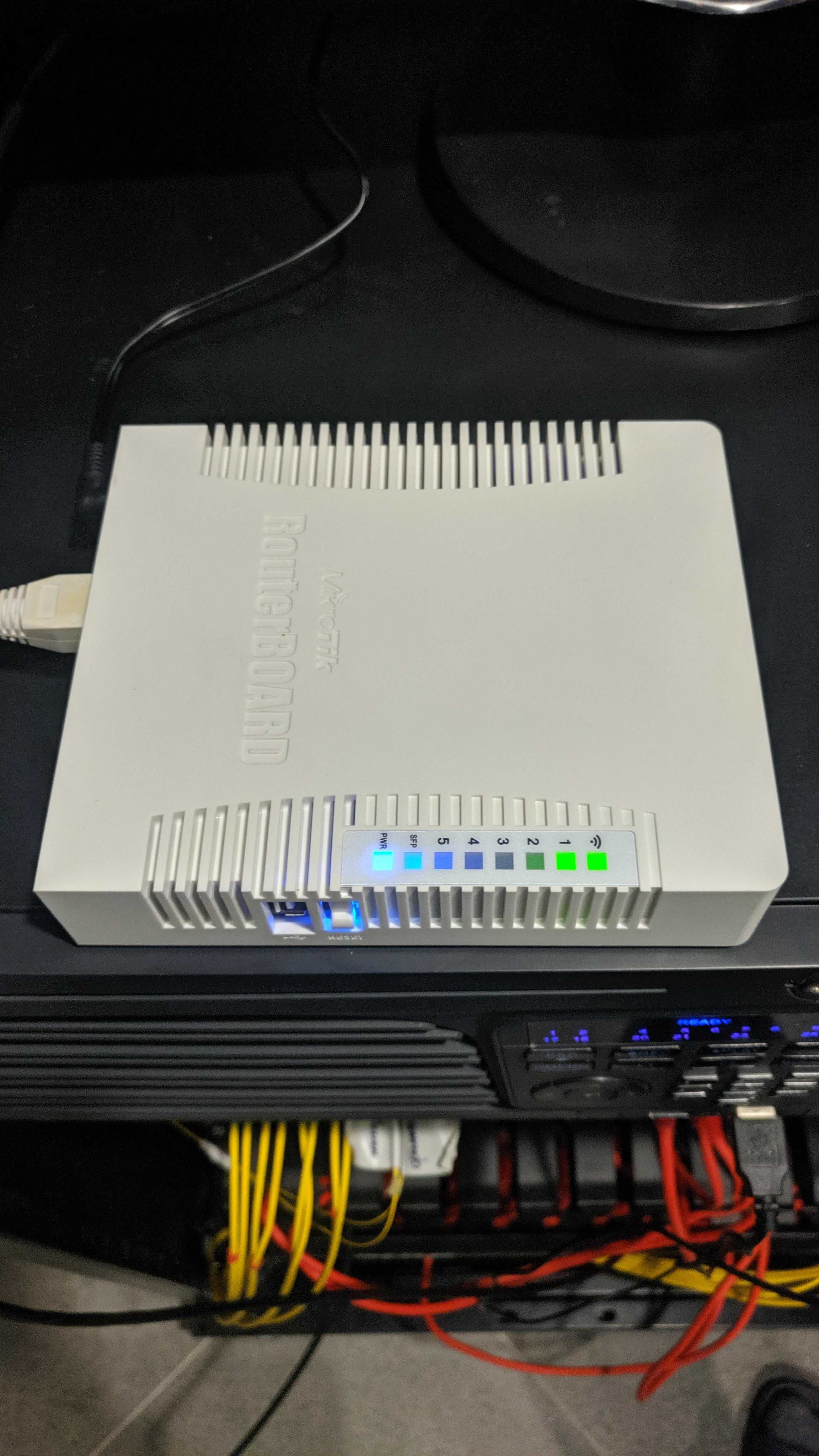 Локальные сети Оптоволокно Серверное оборудование WiFi