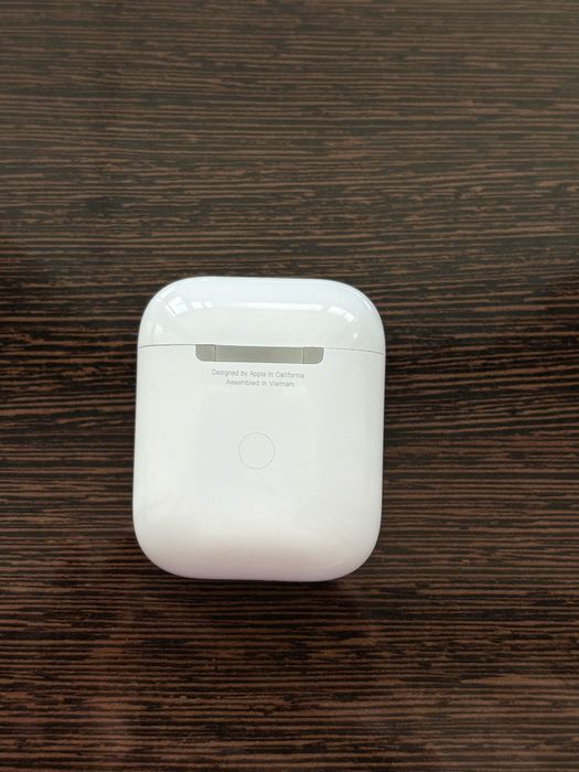 AirPods 2 в подарок кейс чехол