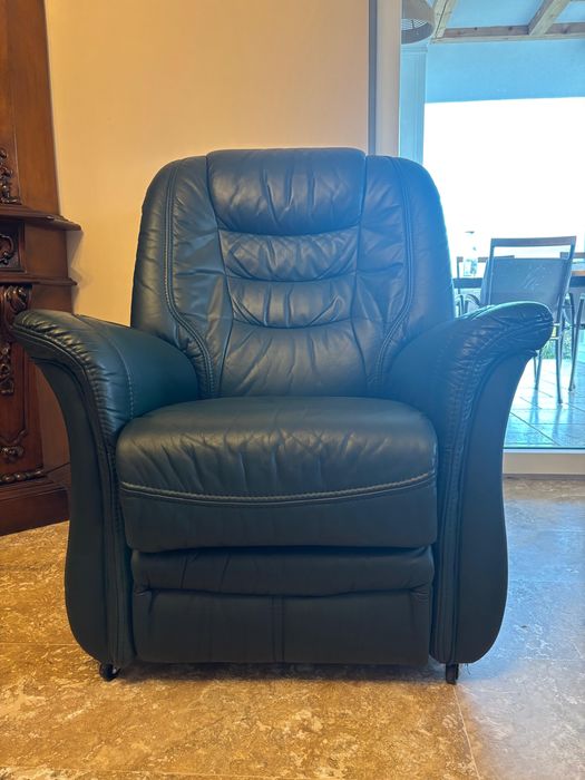 Fotoliu electric , ergonomic , din piele naturala !