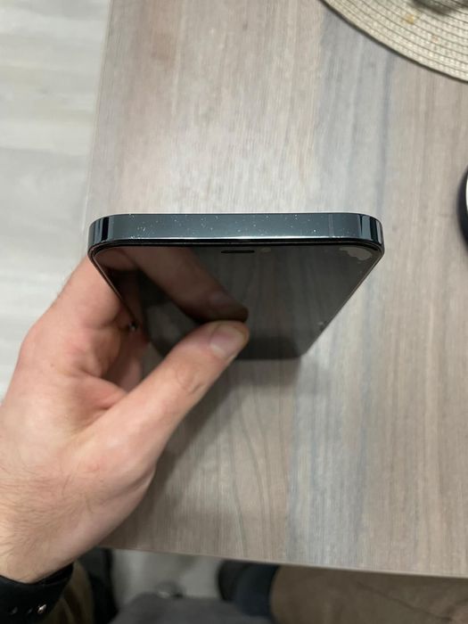 iPhone 12 Pro Max la cutie impecabil