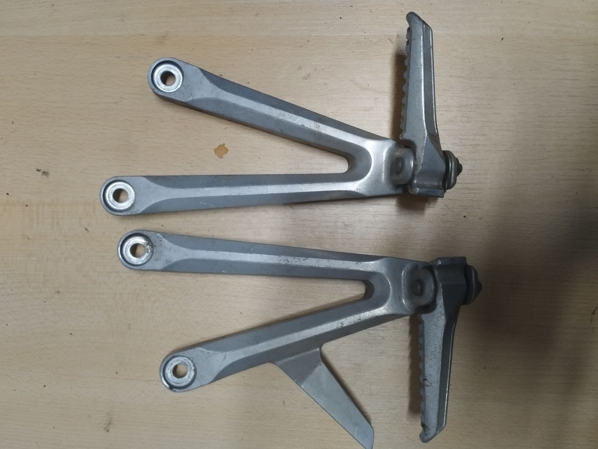 Scărițe spate complete pentru Honda Cbr 600 rr model 2005-2006