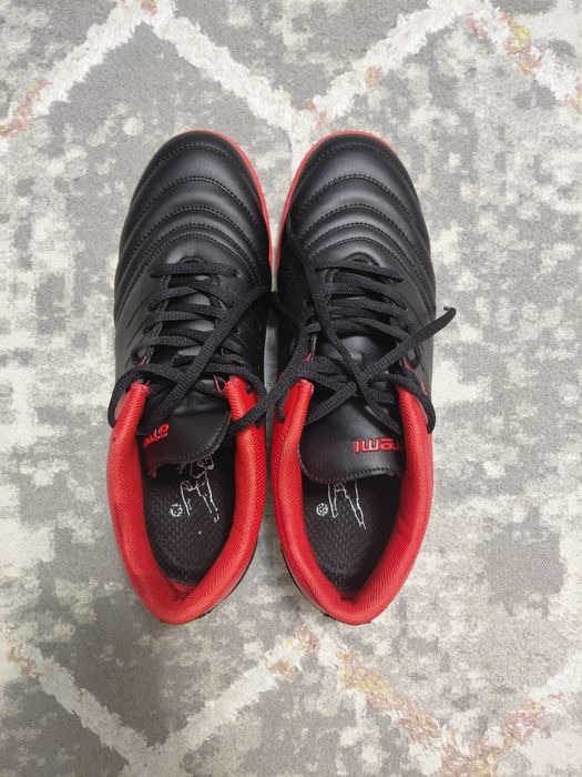 Новые футзалки,1 раз надевал размер 41