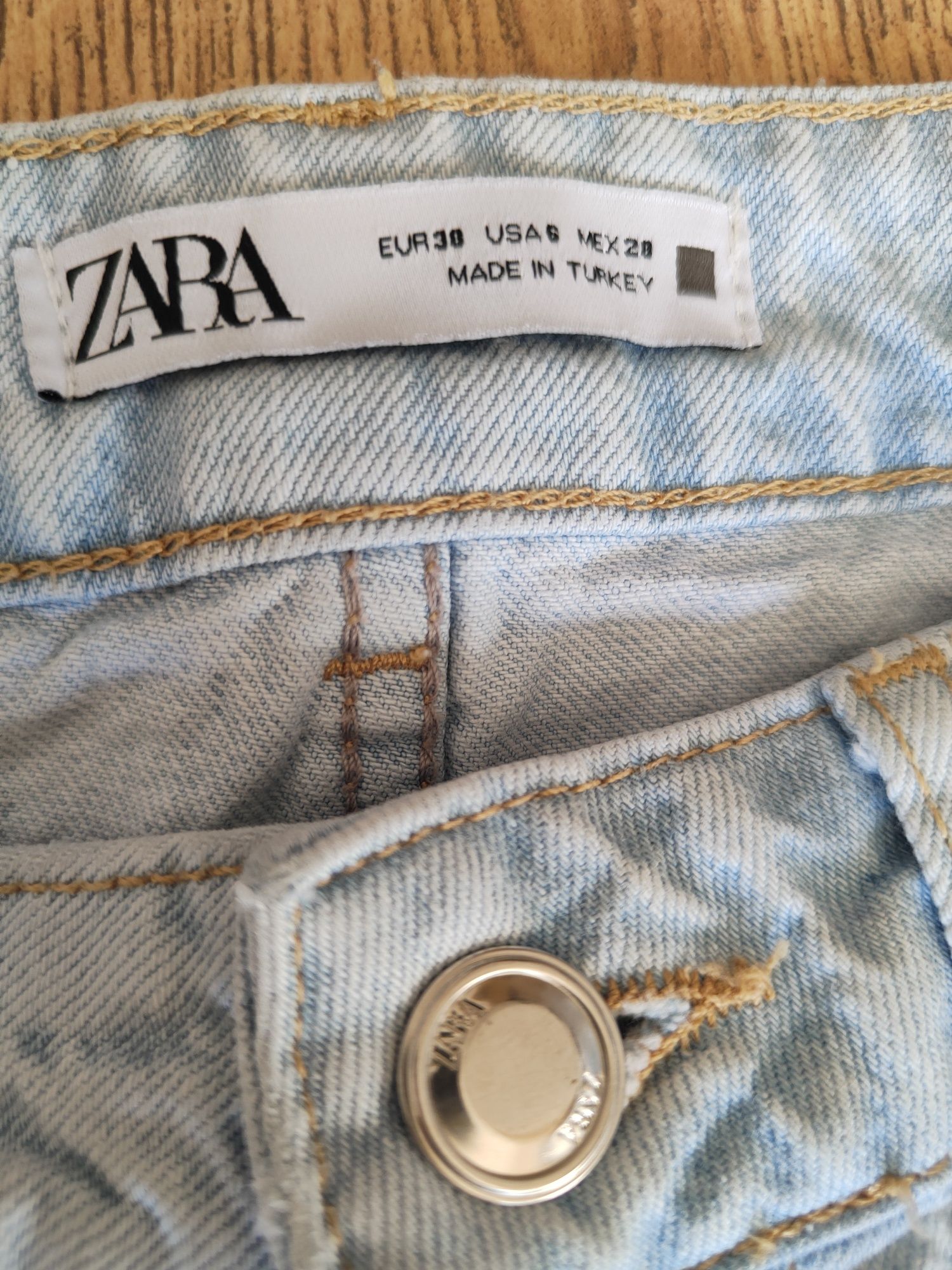 Zara, уникални дамски дънки