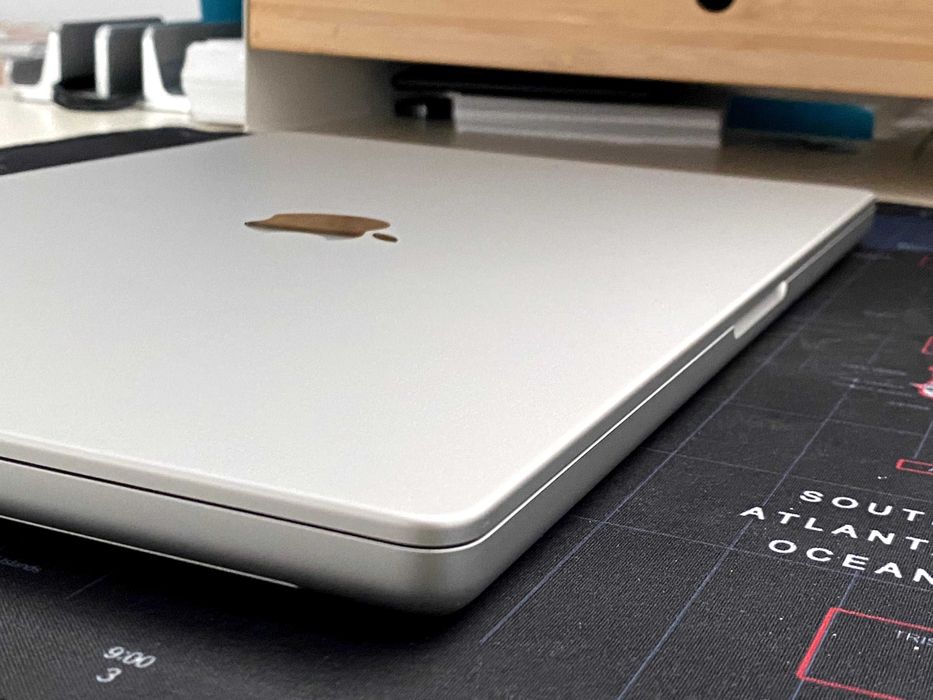 MacBook Pro 16 M1 Pro 2021 16GB 1TB Baterie 100%