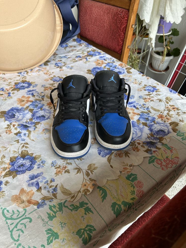 Nike Air Jordan 1