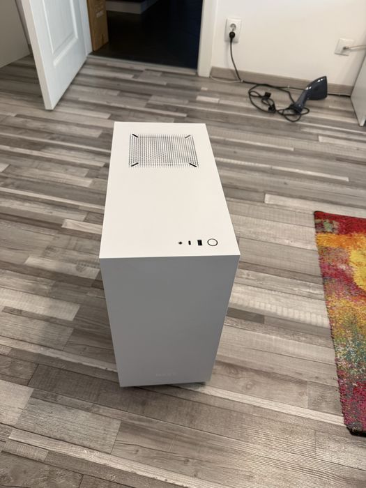 Carcasa nzxt h510 white