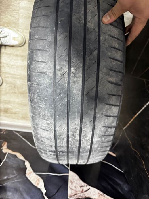 Продаю шины 19 размер