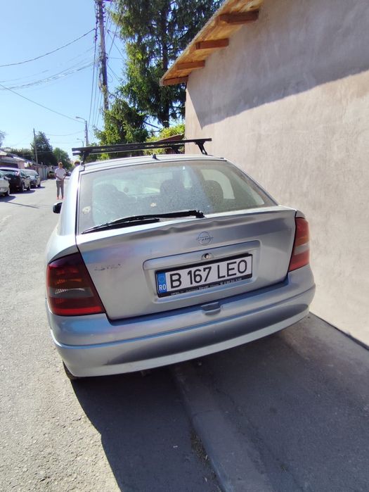 Vând mașină Opel Astra