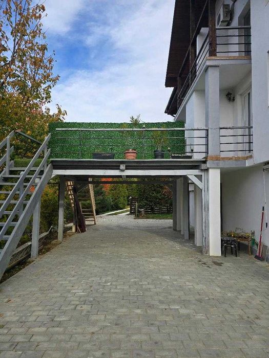 Persoana fizica vand  Casa tip duplex  situata in cartier Bucium -Iasi