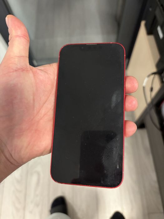 Iphone 13 red edition