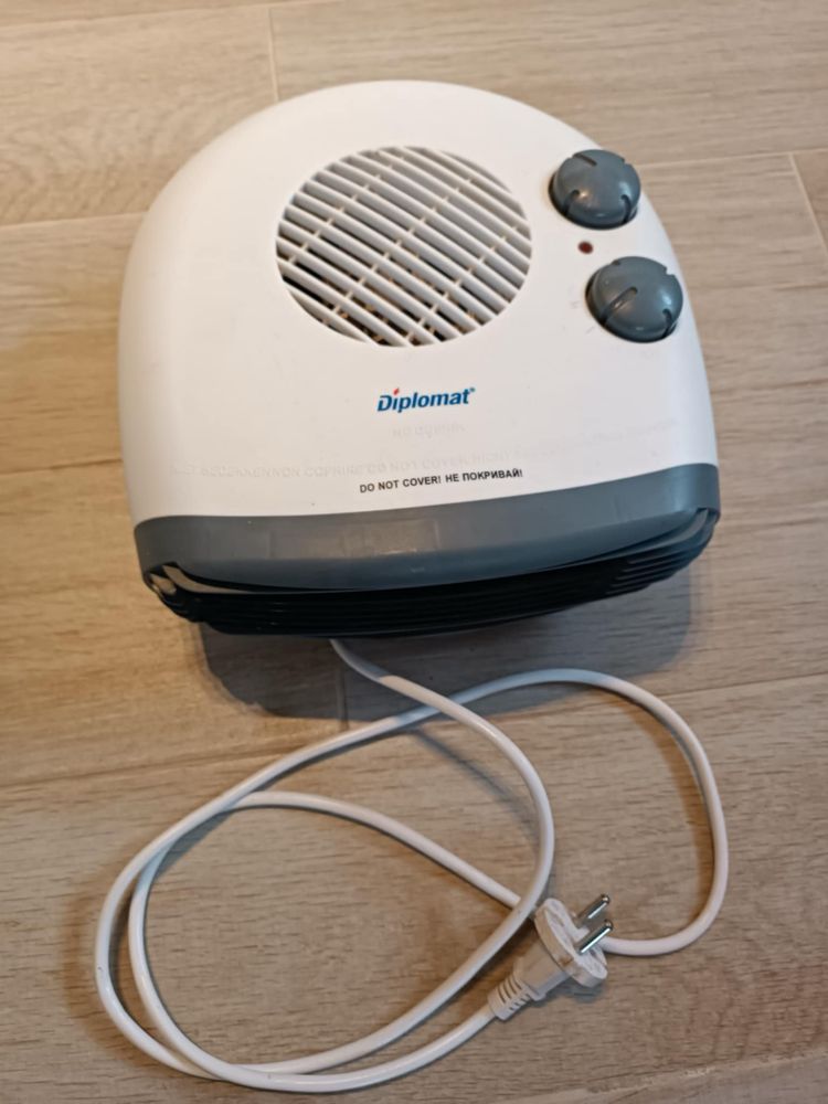 Вентилаторна печка Diplomat DPL HT 8120