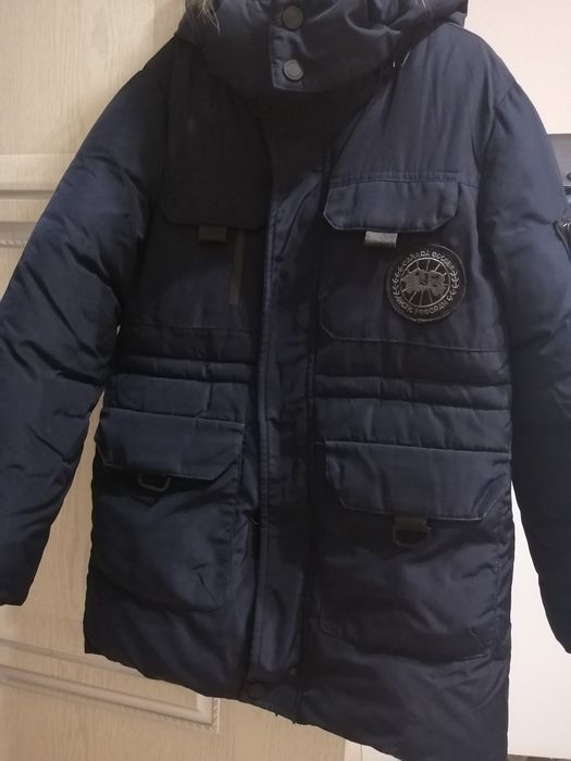 Продам куртку зимнюю на мальчика