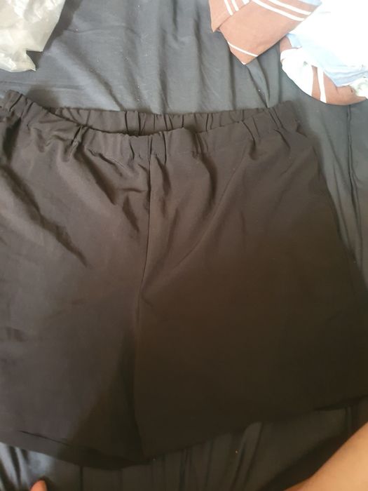 Lot fusta jeans mini 38 si pantaloni scurti M