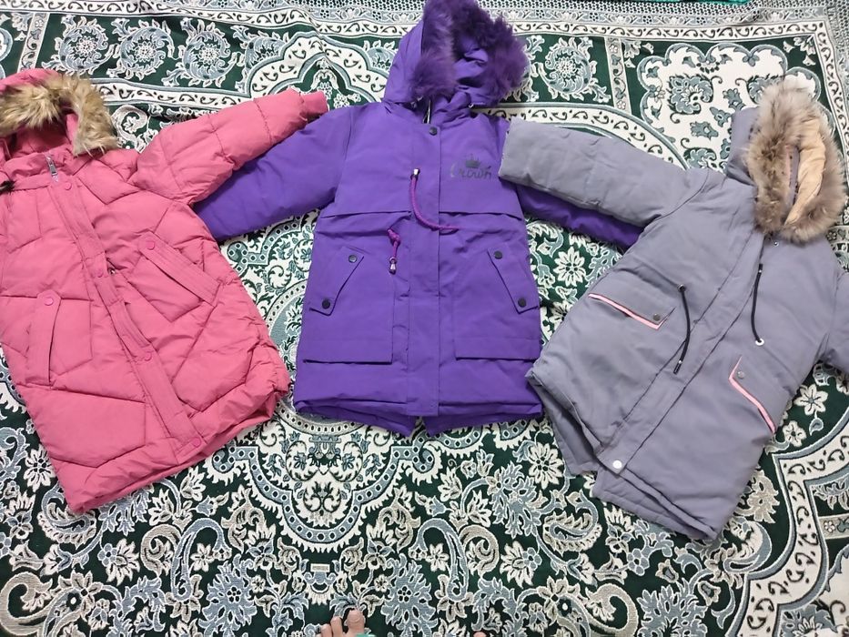 Продам зимные куртки