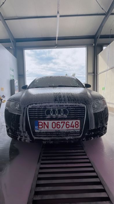 Vând Audi A4b7 - automat
