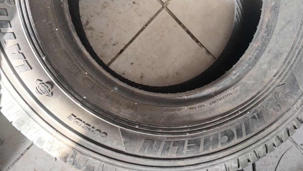 Шины на пикап 2шт