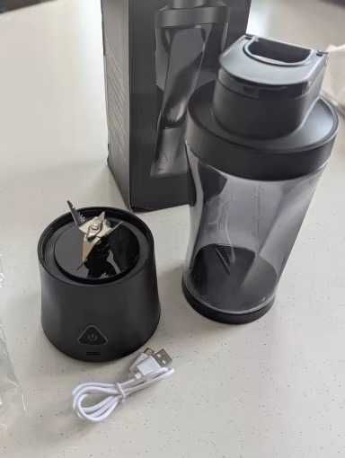 Blender portabil 700mL , 6000mAh ,