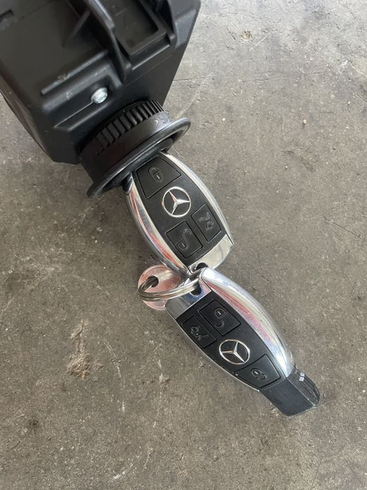 Contact mercedes w204 w212 w207 e c class