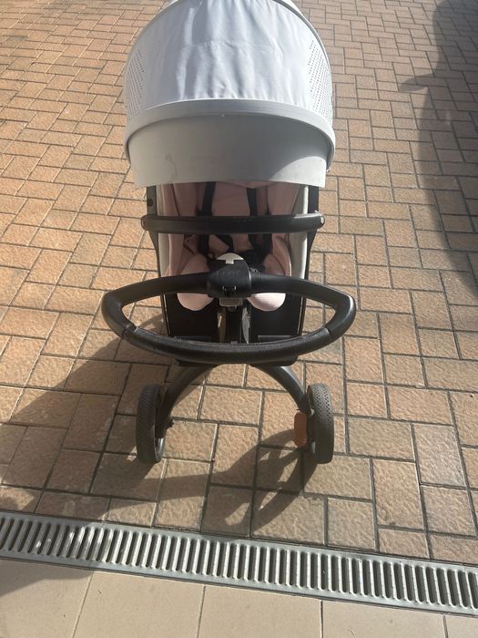 Cărucior 3 în 1  Stokke + placa atașabilă