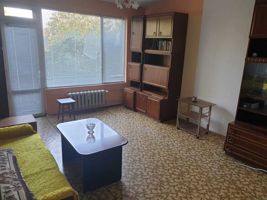 Дава се под наем Двустаен апартамент в Бургас, Зорница - 67 кв.м за 81.6 € - Снимка #1