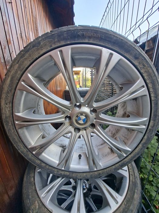 Vând jante bmw 18 2 mărimi si 19