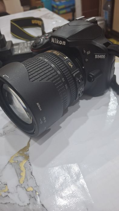 Срочно Продам профессиональный фотоаппарат D 3400.